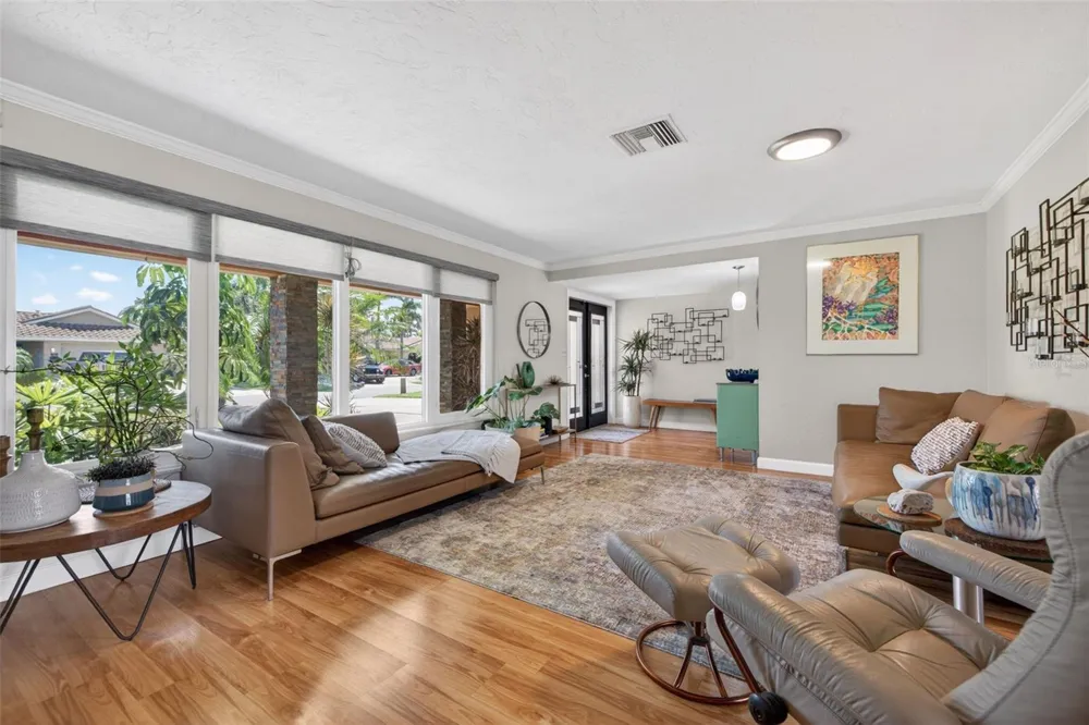 4461 38TH WAY S St Petersburg, FL 33711