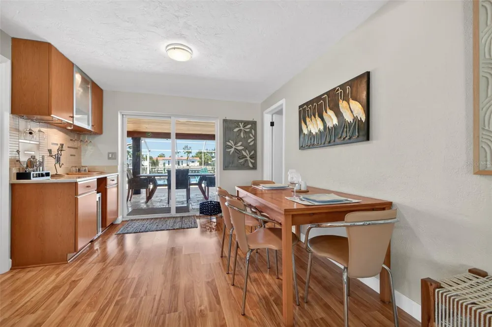 4461 38TH WAY S St Petersburg, FL 33711
