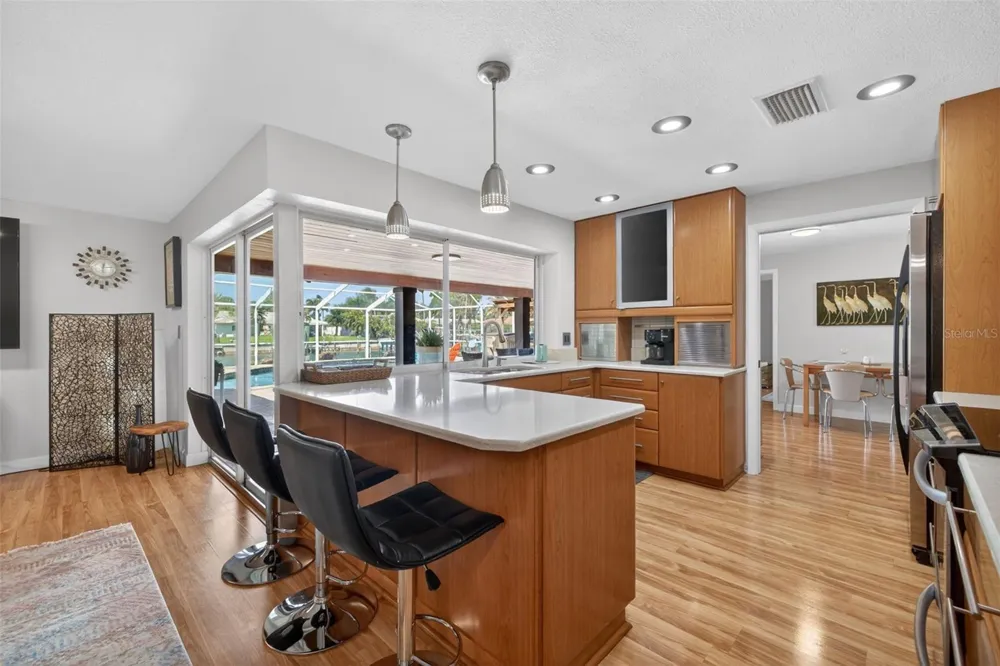 4461 38TH WAY S St Petersburg, FL 33711