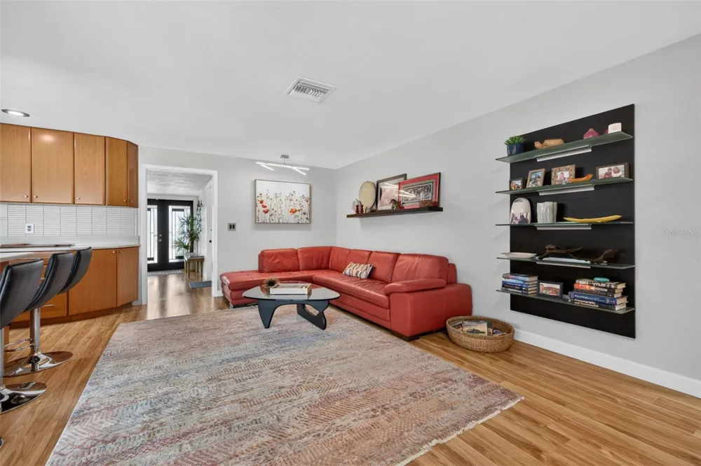 4461 38TH WAY S St Petersburg, FL 33711