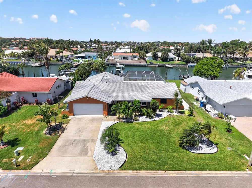 4461 38TH WAY S St Petersburg, FL 33711