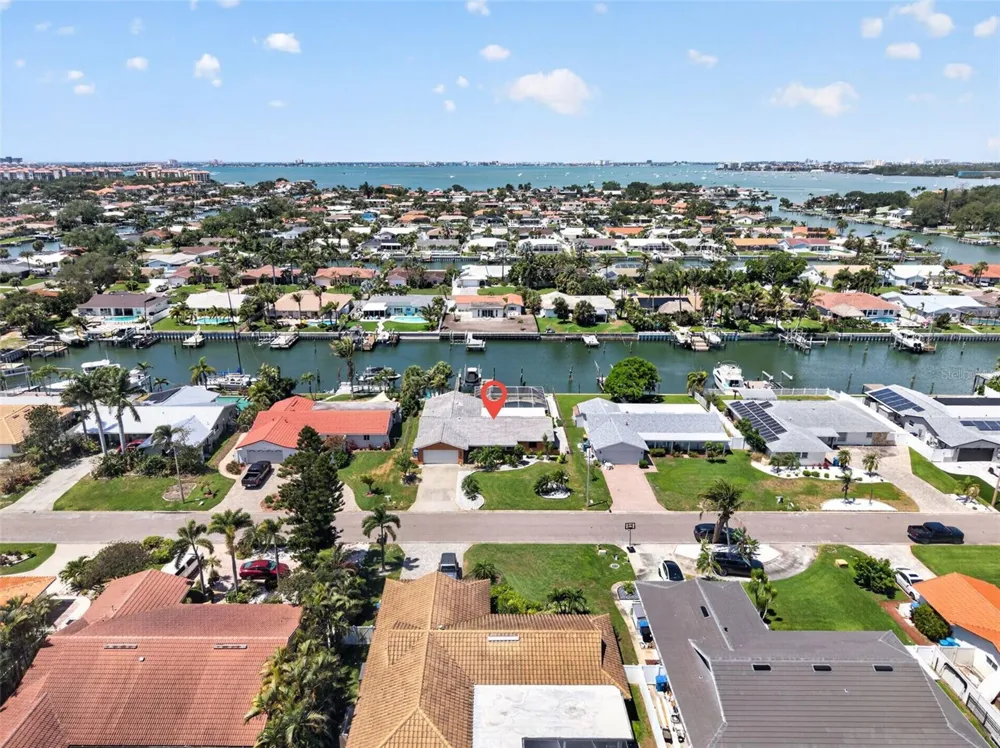 4461 38TH WAY S St Petersburg, FL 33711