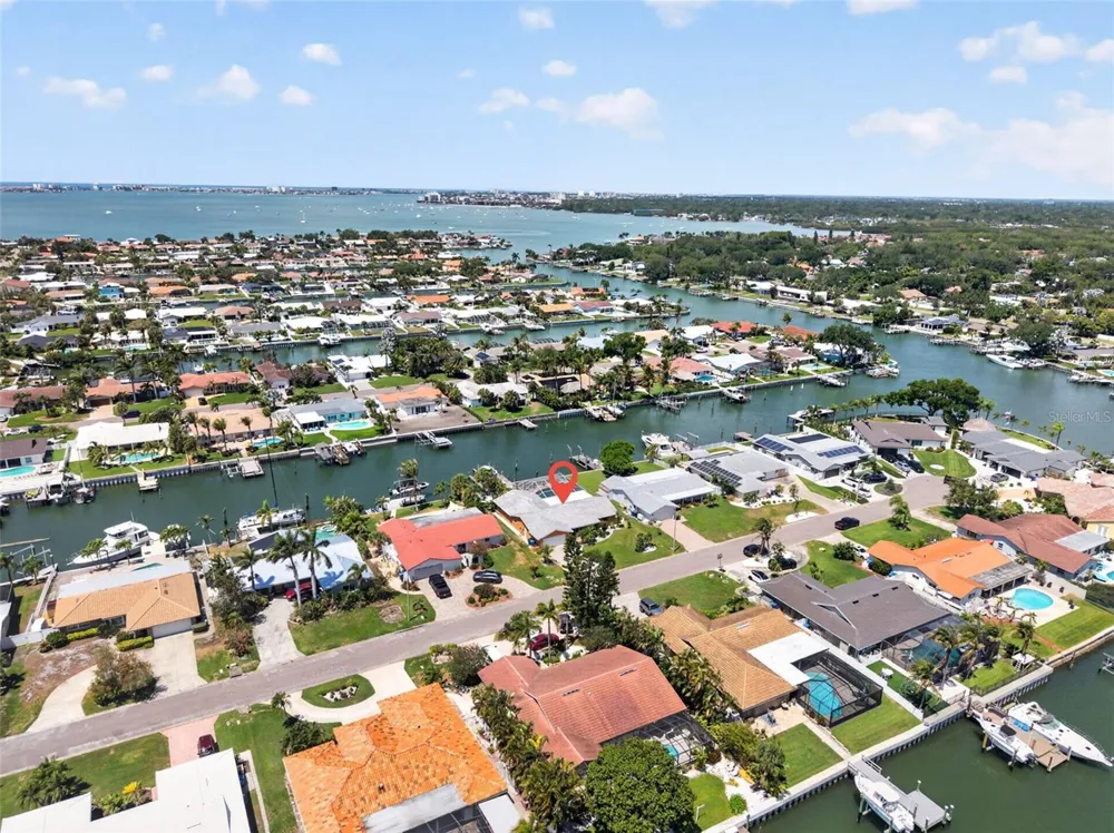 4461 38TH WAY S St Petersburg, FL 33711