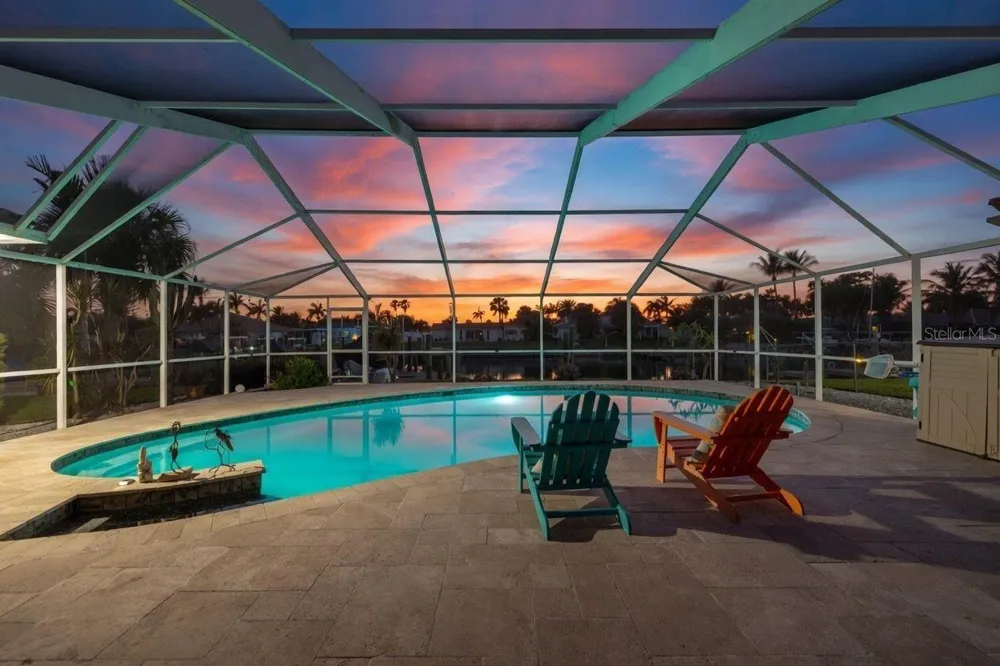 4461 38TH WAY S St Petersburg, FL 33711