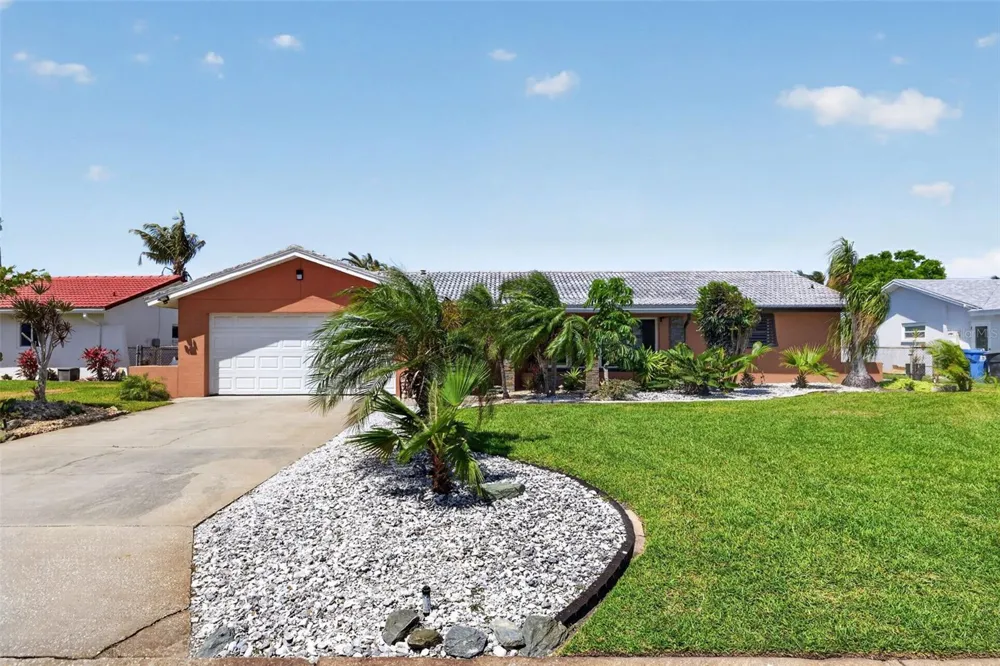 4461 38TH WAY S St Petersburg, FL 33711