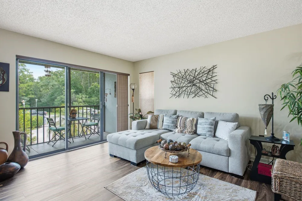 1345 PINE RIDGE CIRCLE E #A2 Tarpon Springs, FL 34688