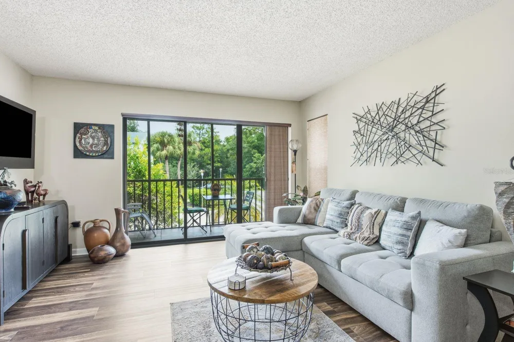 1345 PINE RIDGE CIRCLE E #A2 Tarpon Springs, FL 34688