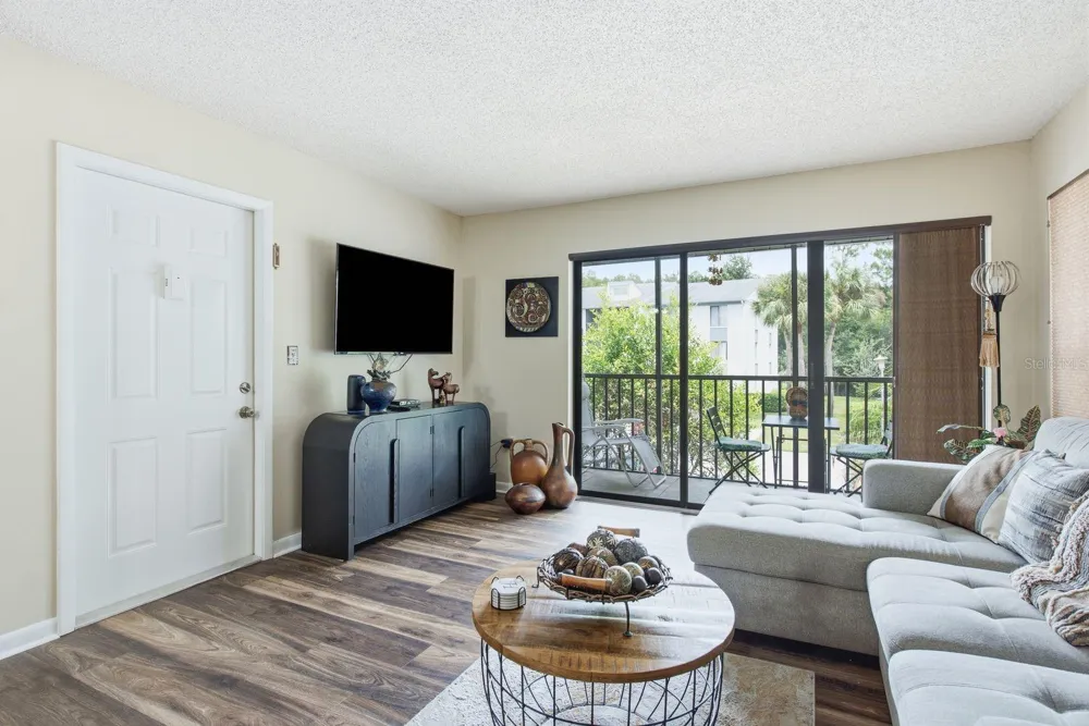 1345 PINE RIDGE CIRCLE E #A2 Tarpon Springs, FL 34688
