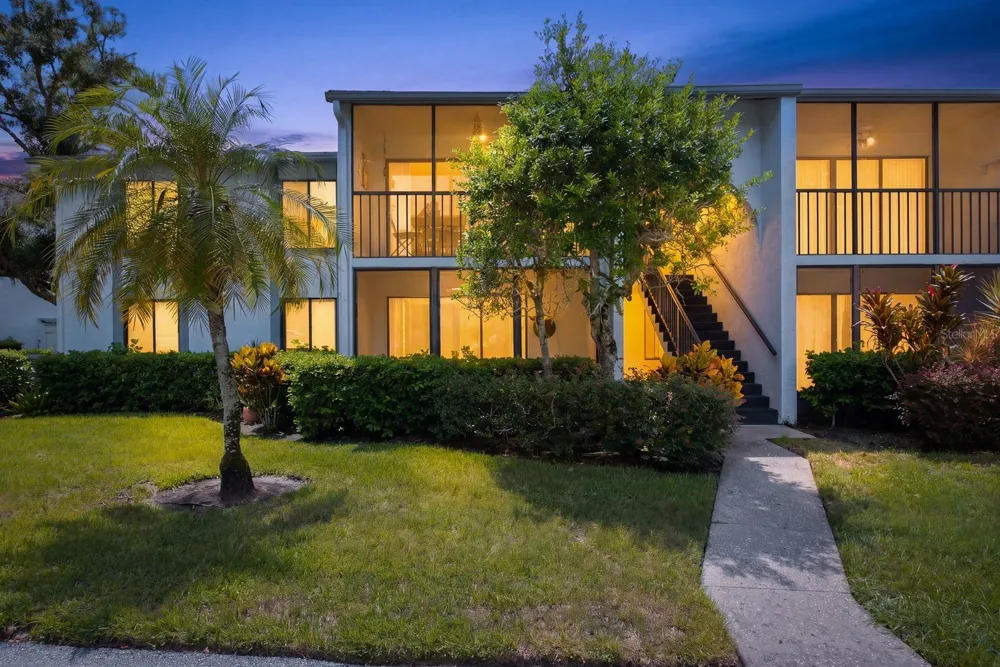 1345 PINE RIDGE CIRCLE E #A2 Tarpon Springs, FL 34688