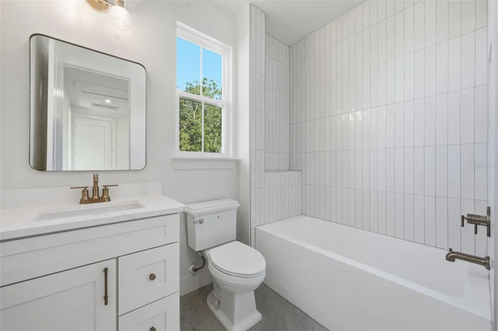 1605 BRYN MAWR STREET Orlando, FL 32804
