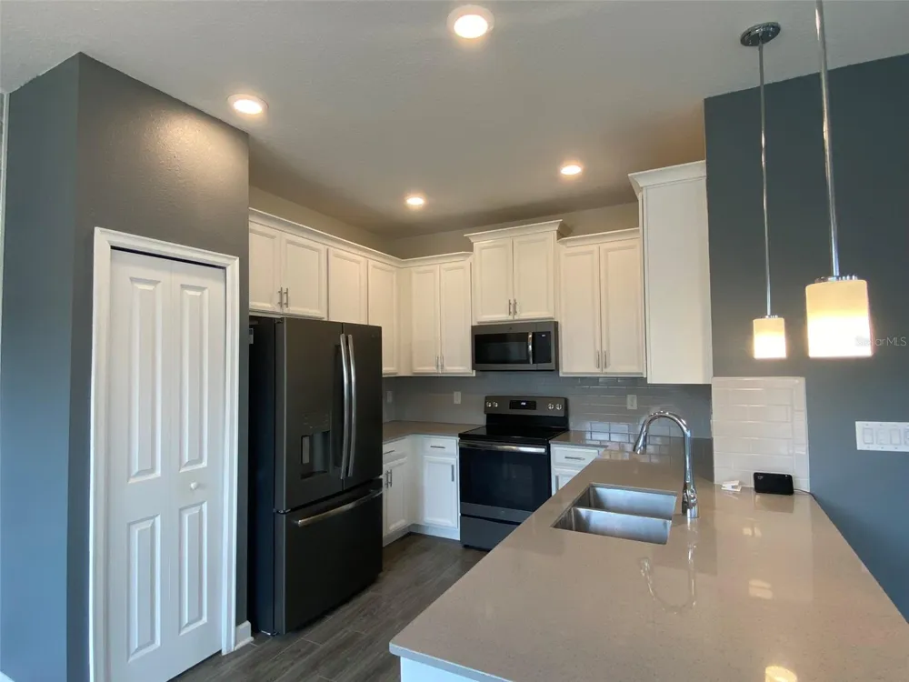 1218 PAYNE STEWART DRIVE Davenport, FL 33896