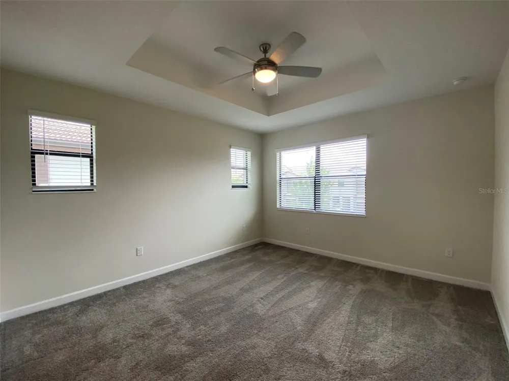 1218 PAYNE STEWART DRIVE Davenport, FL 33896