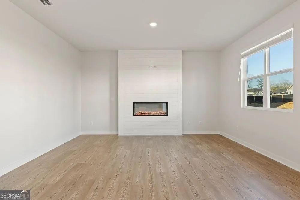 60 Sanborne View DR Jefferson, GA 30549