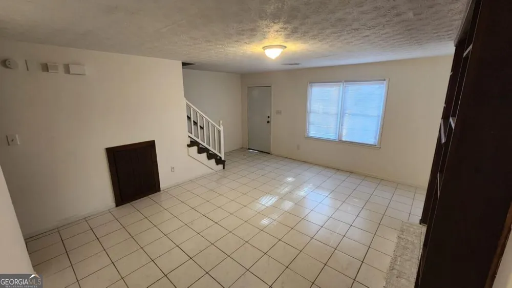 631 Hunting Creek LN SE Conyers, GA 30013