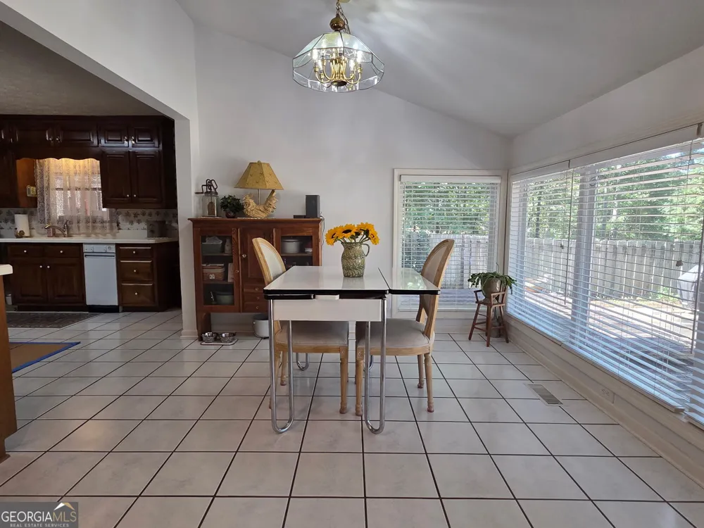 8 Rover Rd Williamson, GA 30292