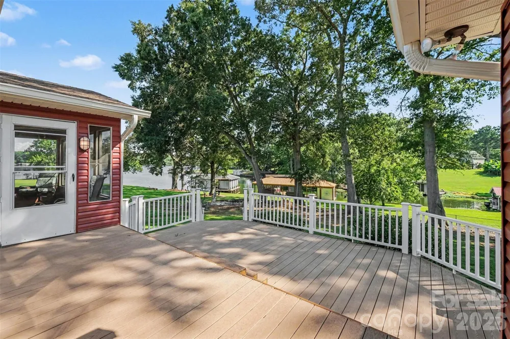 551 Harbor Road Norwood, NC 28128
