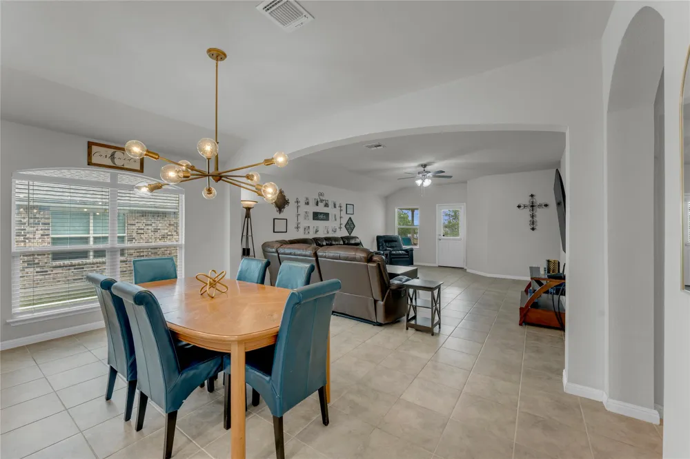 132 Cinnamon Loop Burnet, TX 78611