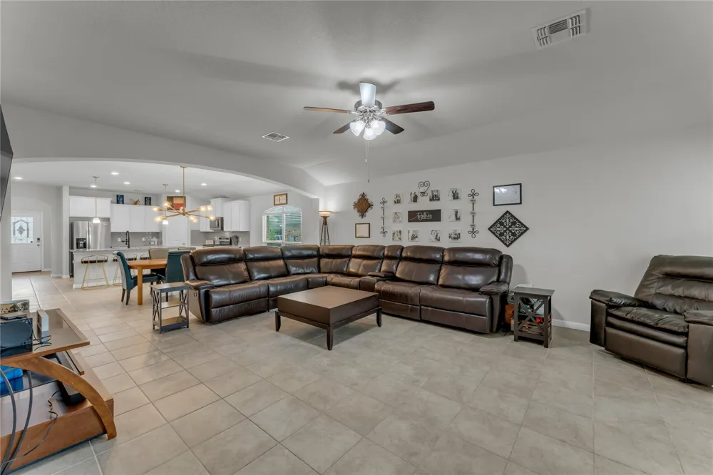 132 Cinnamon Loop Burnet, TX 78611