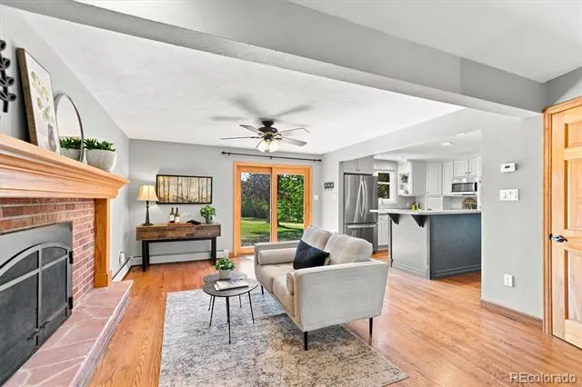 1186 E Davies Court Centennial, CO 80122