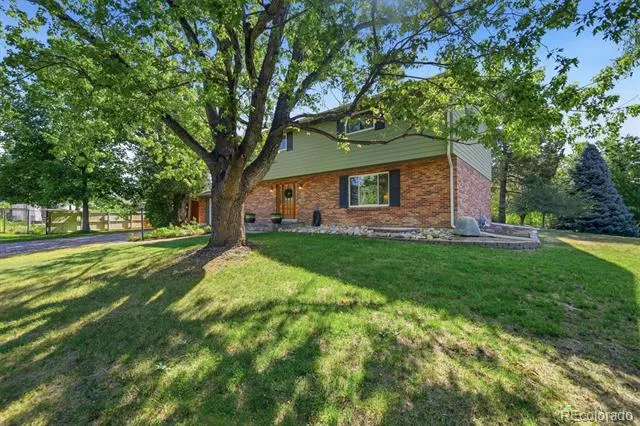 1186 E Davies Court Centennial, CO 80122
