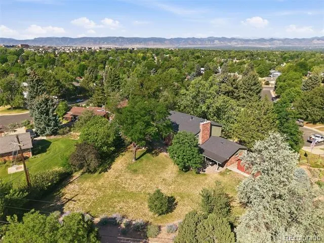 1186 E Davies Court Centennial, CO 80122