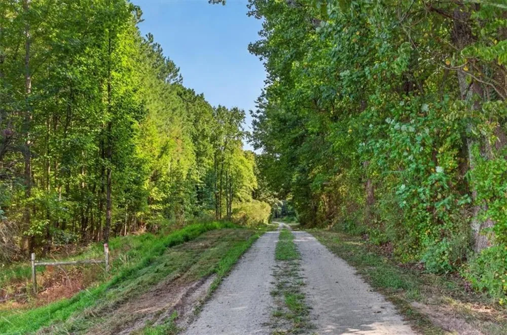 240 Collins Place Waleska, GA 30183