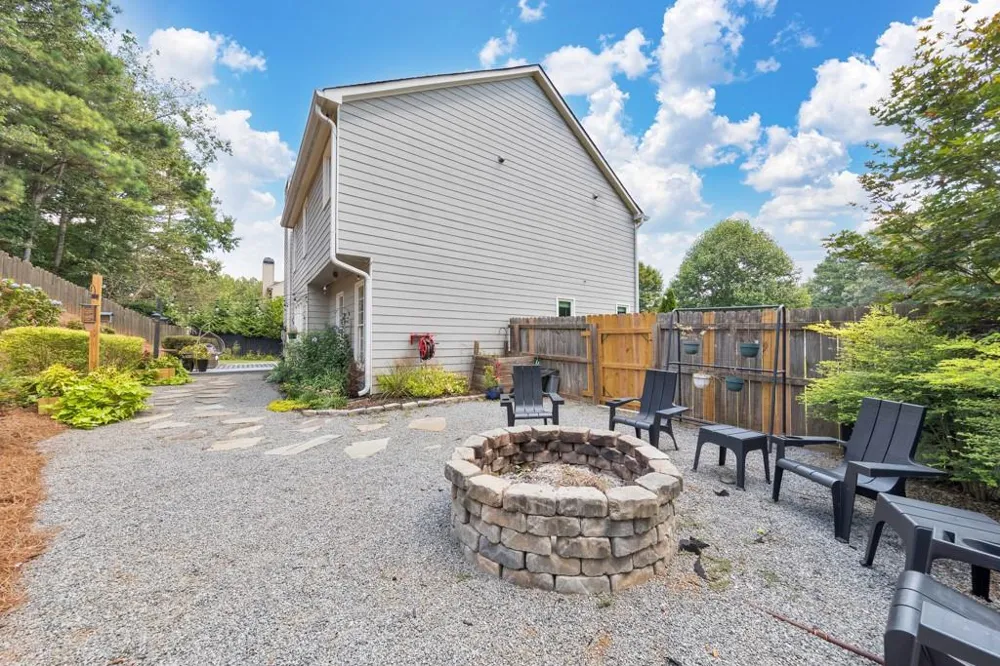 3006 Cheshire Court Woodstock, GA 30189