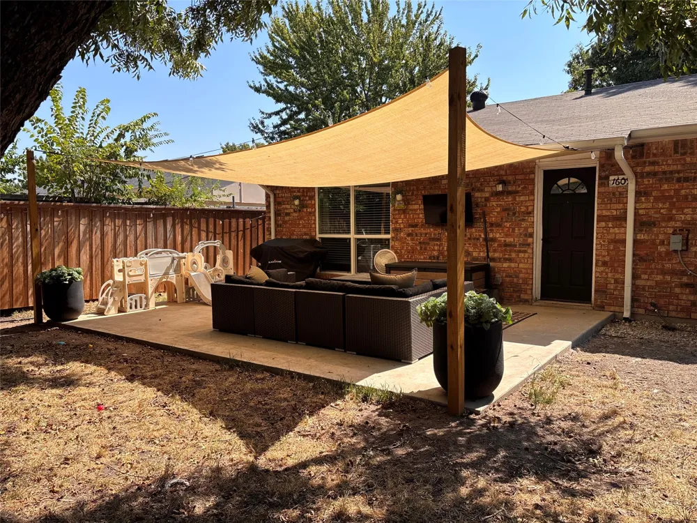 1609 Lyric Drive Garland, TX 75040