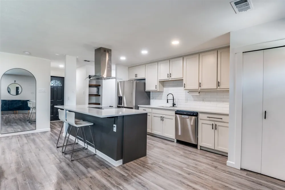 1609 Lyric Drive Garland, TX 75040