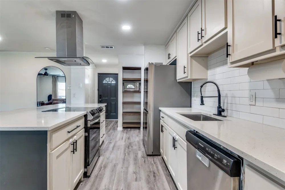 1609 Lyric Drive Garland, TX 75040