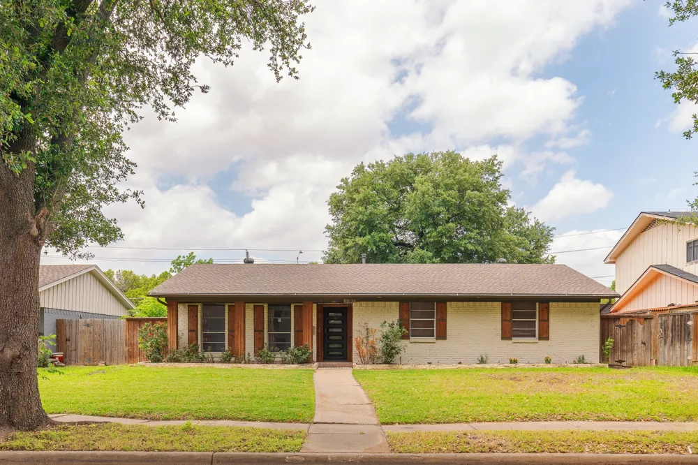 11245 Buchanan Drive Dallas, TX 75228