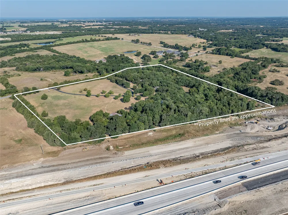 4381 Loy Lake Road Sherman, TX 75092