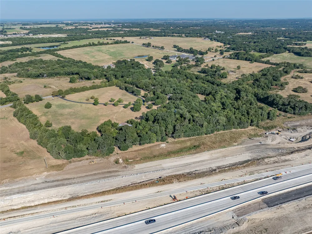 4381 Loy Lake Road Sherman, TX 75092