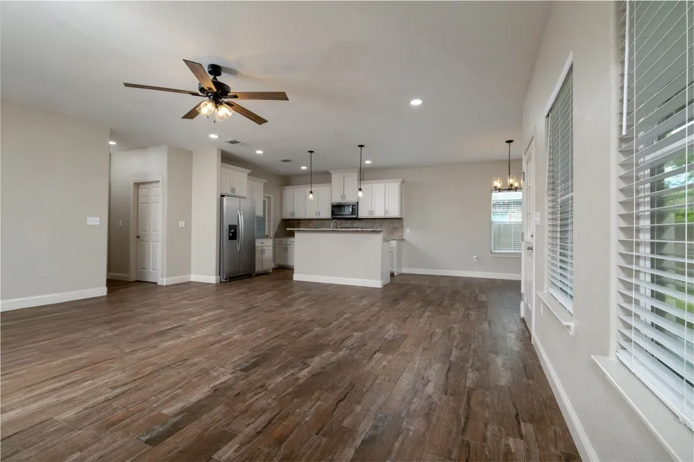 405 Titus Drive Springtown, TX 76082