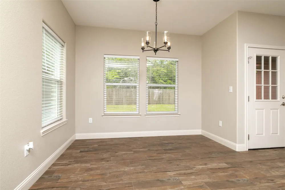 405 Titus Drive Springtown, TX 76082