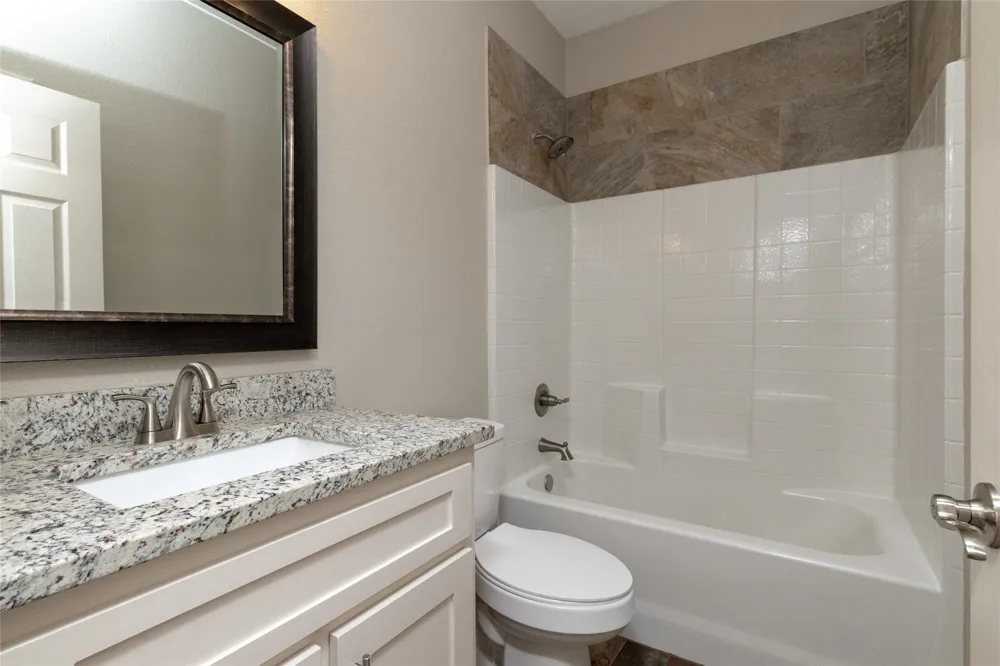 405 Titus Drive Springtown, TX 76082