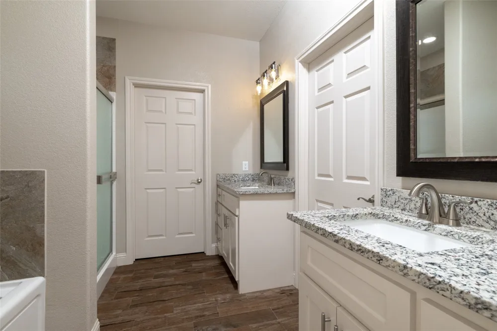 405 Titus Drive Springtown, TX 76082