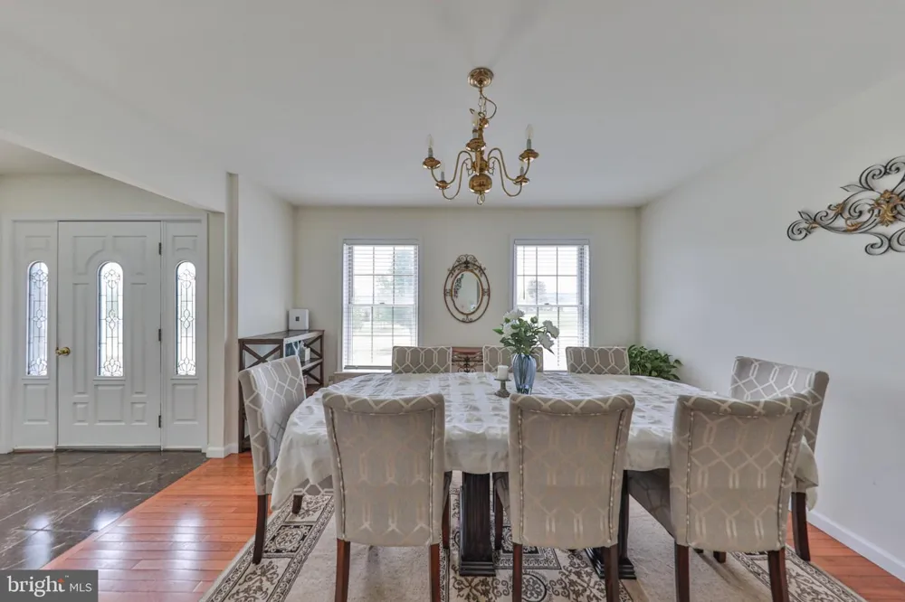 42 LOUIS CIRCLE Drums, PA 18222