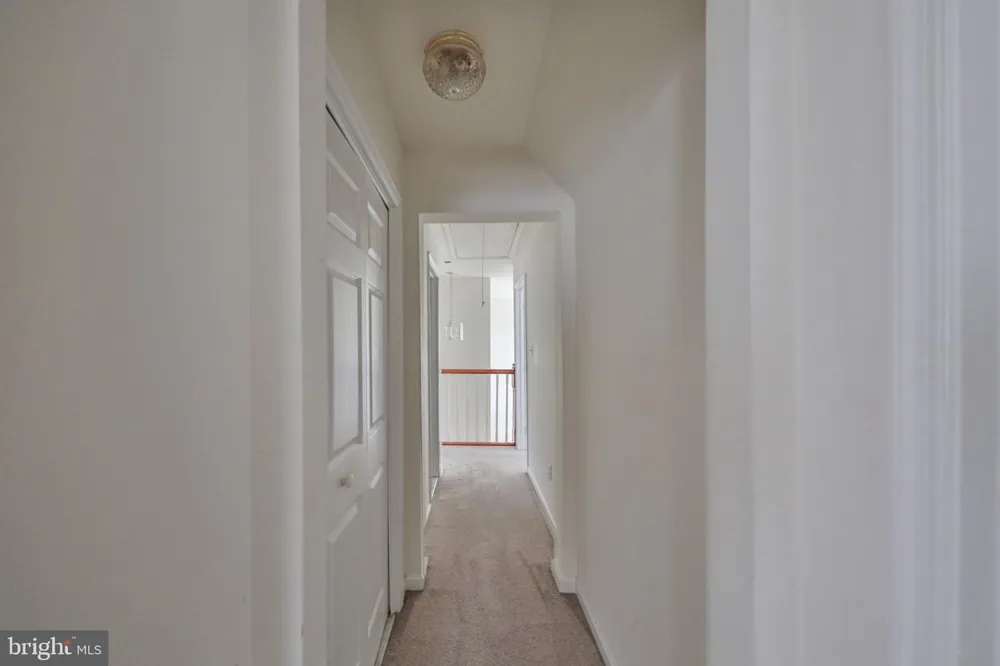 42 LOUIS CIRCLE Drums, PA 18222