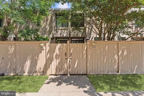 292 M STREET SW #292