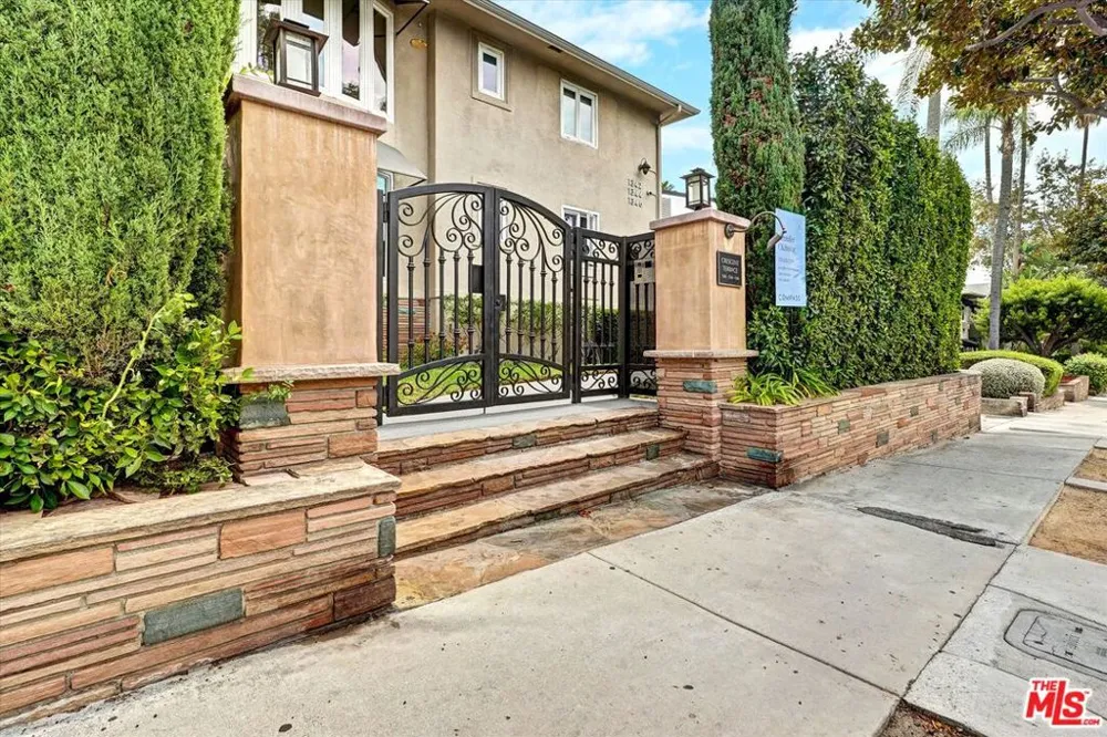 1346 Crescent Heights Boulevard #1 West Hollywood, CA 90046