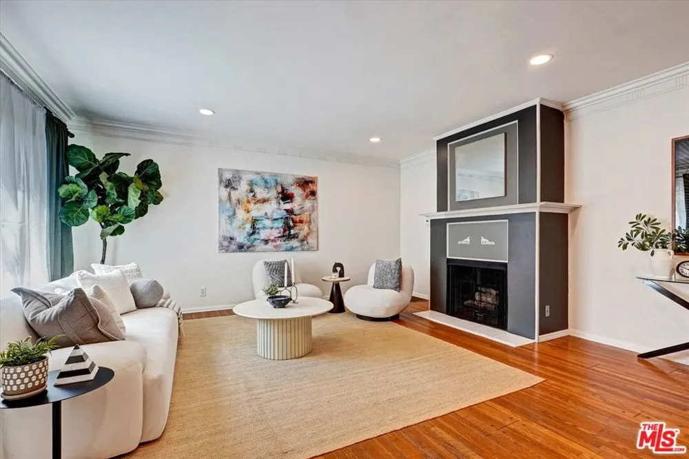 1346 Crescent Heights Boulevard #1 West Hollywood, CA 90046