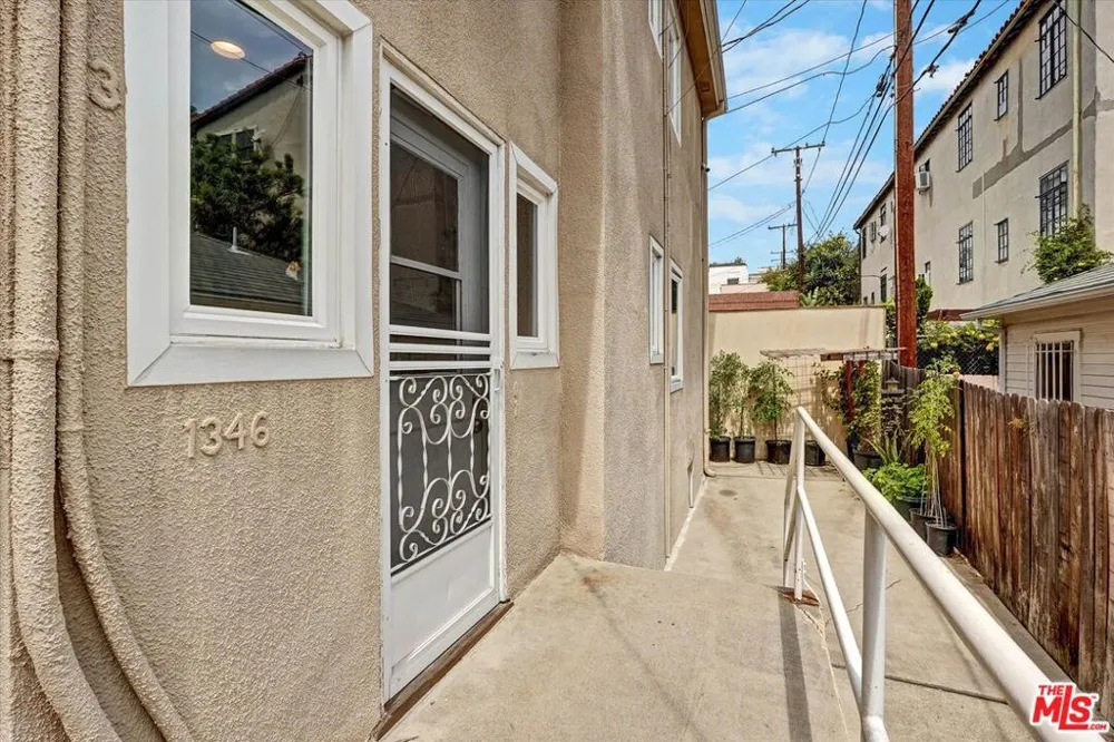 1346 Crescent Heights Boulevard #1 West Hollywood, CA 90046