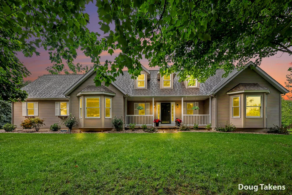 381 White Stag Court SW Grandville, MI 49418
