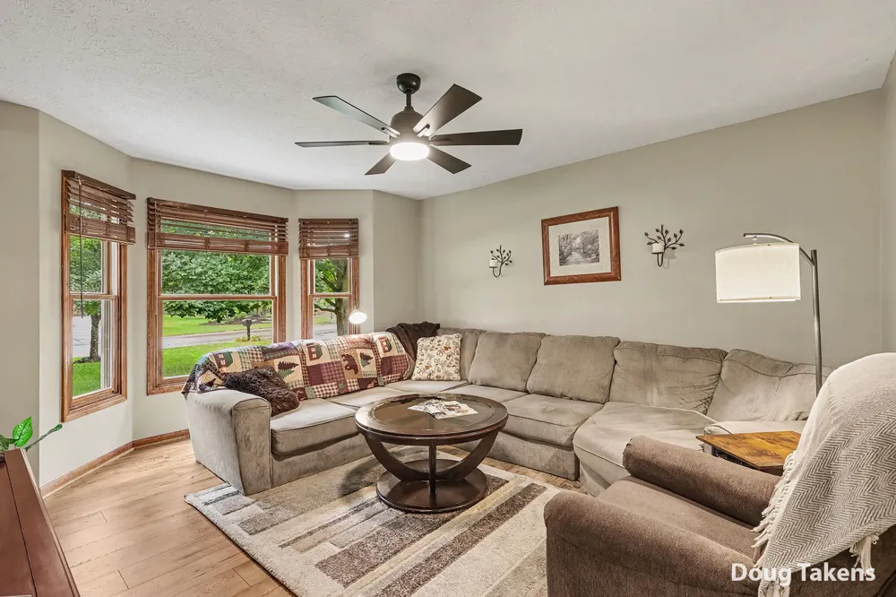 381 White Stag Court SW Grandville, MI 49418