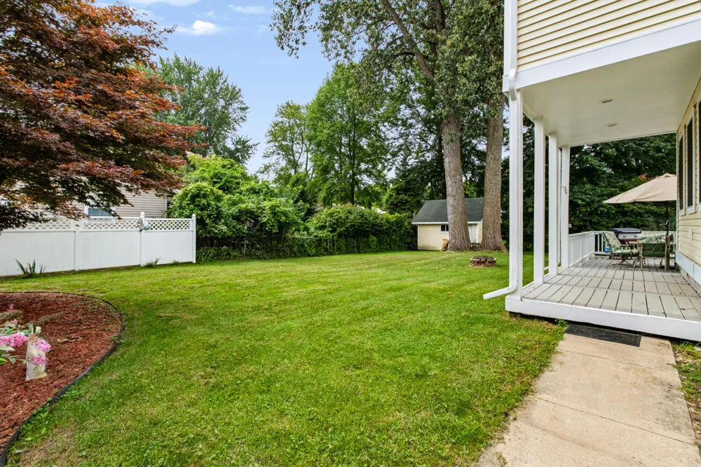 404 S Berrien Street New Buffalo, MI 49117