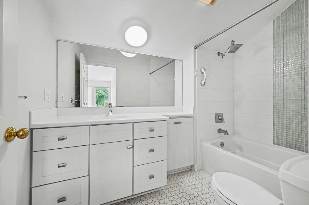 4234 Lori Lynn Lane Whitmore Lake, MI 48189