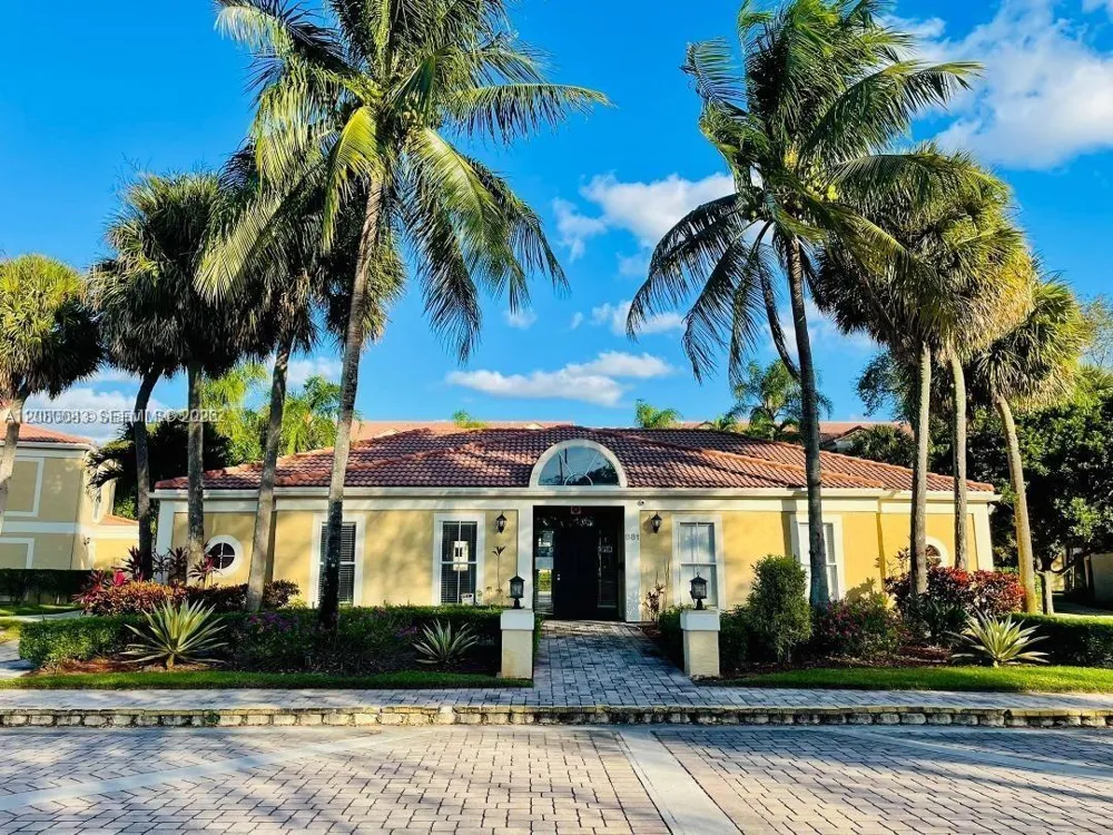 777 Riverside Dr #1514 Coral Springs, FL 33071
