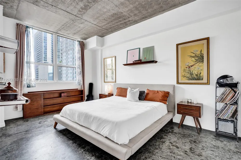 133 NE 2nd Ave #1013 Miami, FL 33132