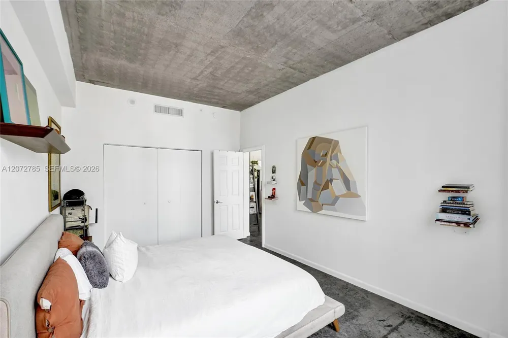 133 NE 2nd Ave #1013 Miami, FL 33132
